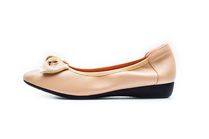 5024 Mia Bellos Comfort Leather Shoe With Ribbon