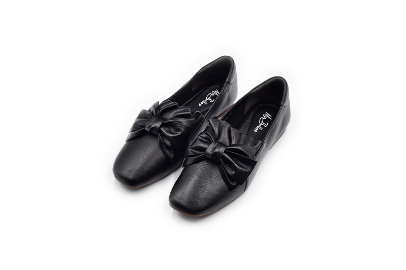 5030 Mia Bellos Comfort Leather Shoe With Ribbon - Image 3