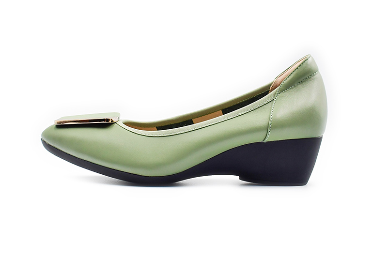 5043 Mia Bellos Comfort Leather Pumps With Buckle