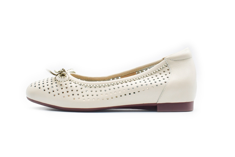 5045 Mia Bellos Comfort Perforated Leather Shoe